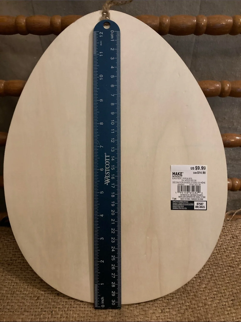 Wood bundle of Easter eggs